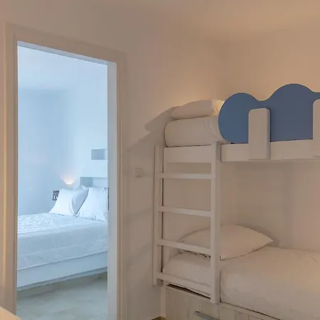 Apricot And Sea Luxury * מיקרי ויגלה