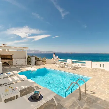 Apricot And Sea Luxury * מיקרי ויגלה