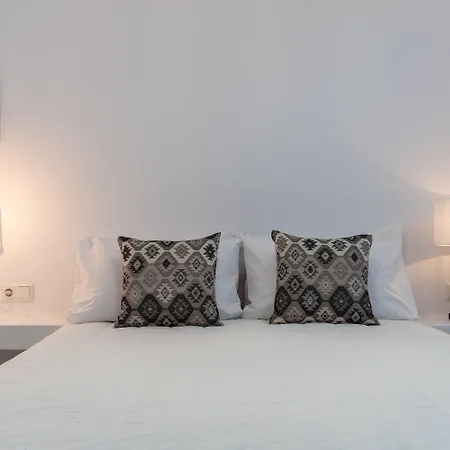 Apricot And Sea Luxury *