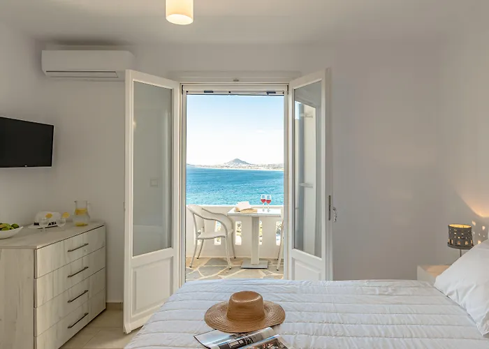 Apricot And Sea Luxury Mikri Vigla