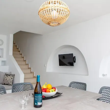 Apricot And Sea Luxury Villa