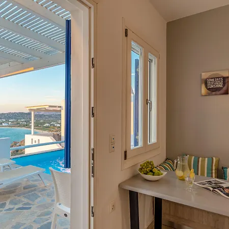 Apricot And Sea Luxury Mikri Vigla