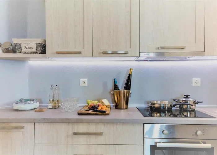 Apricot And Sea Luxury Villa *