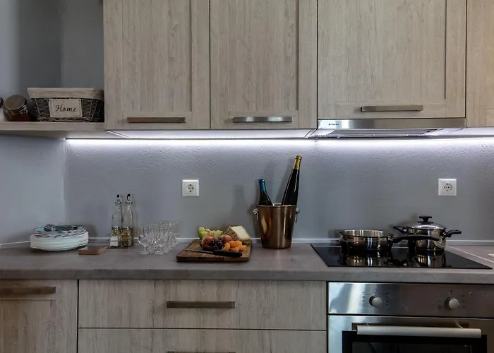 Apricot And Sea Luxury * Микри-Вигла